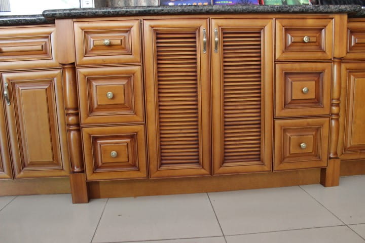 kitchen cabinet - base cabinet with drawer